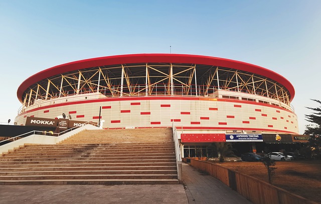 球员突破自 球员突破自